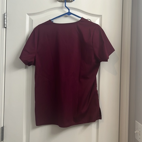 Scrub top - Picture 2 of 2